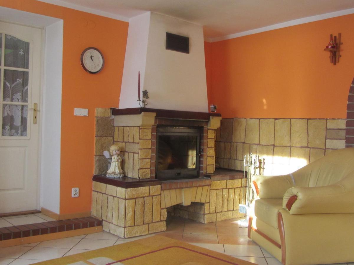 Spacious Holiday Home In Stara Kamienica With Pond المظهر الخارجي الصورة